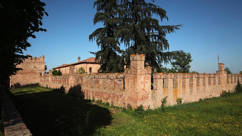 Castle of Bentivoglio or Ponte Poledrano