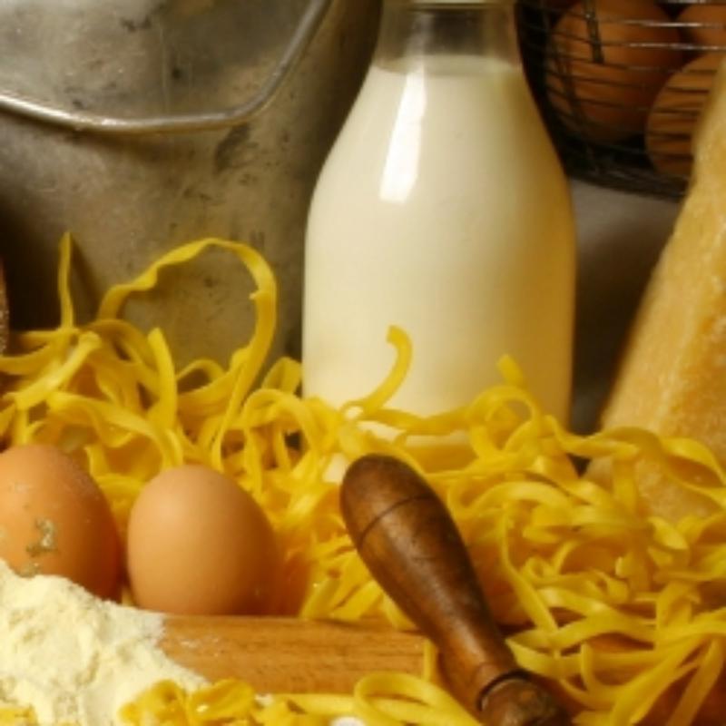 Blonde strips of fresh pasta inspired to Lucrezia