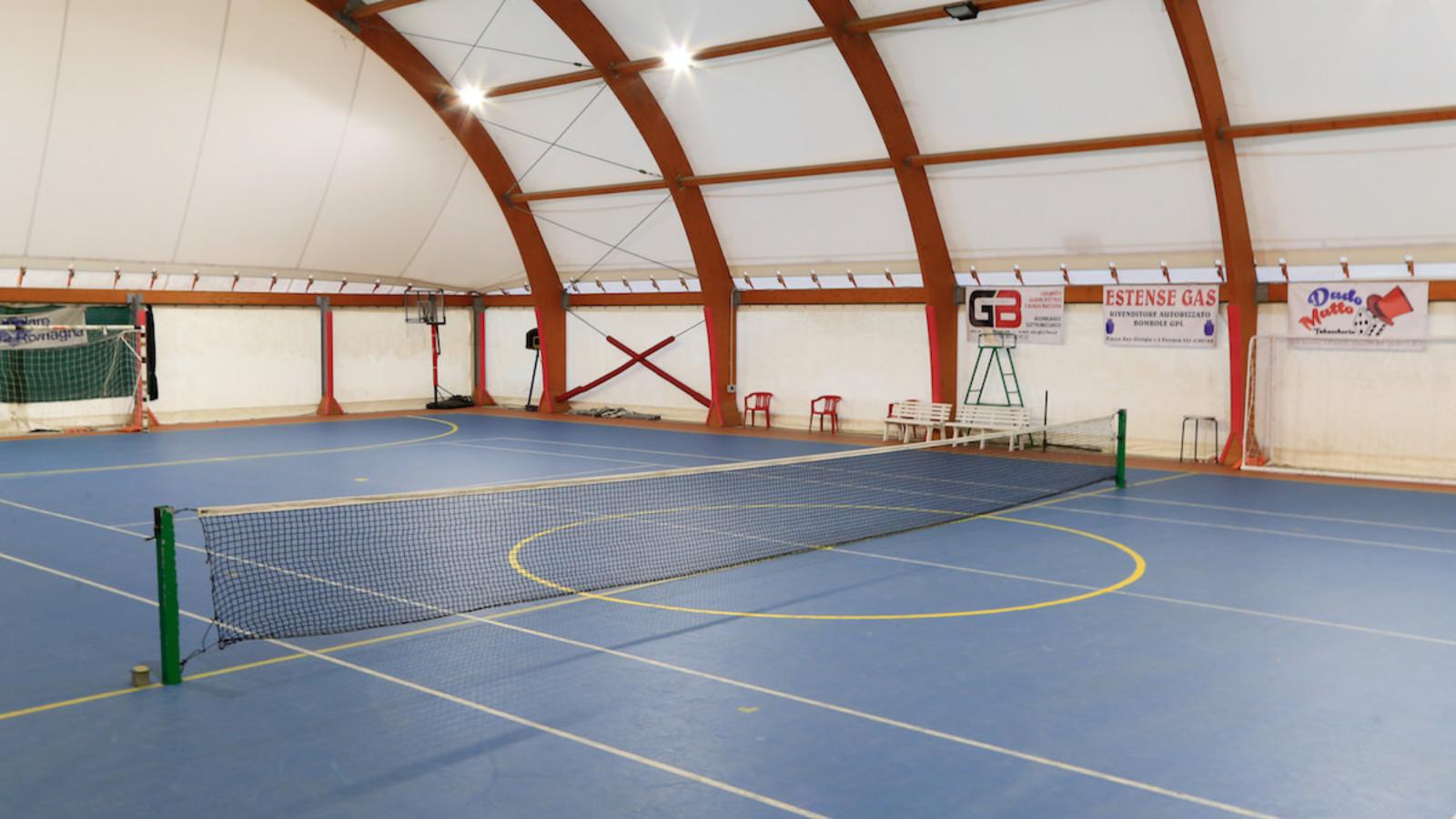 Centro sportivo di Minerbio - foto via https://tennisandfun.it/minerbio/