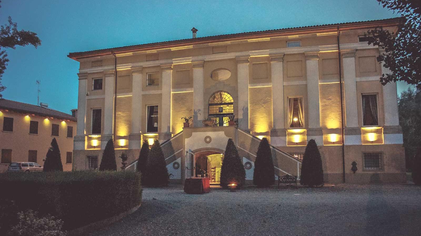 Palazzo del Vignola, Argelato - foto via sito https://www.palazzodelvignola.com/